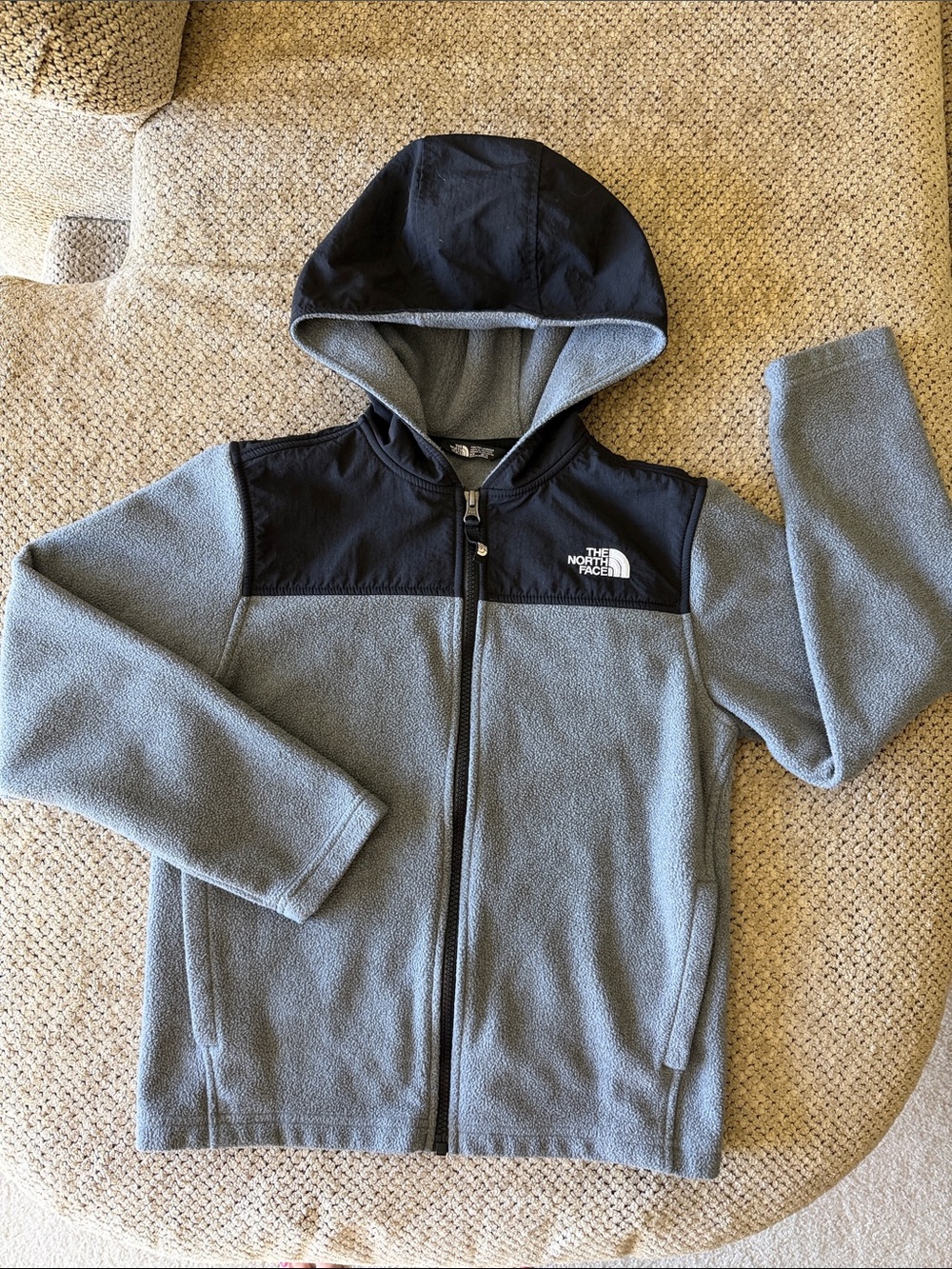 The North Face Kids M(10/12) Gray and Black Hooded Fleece Jacket